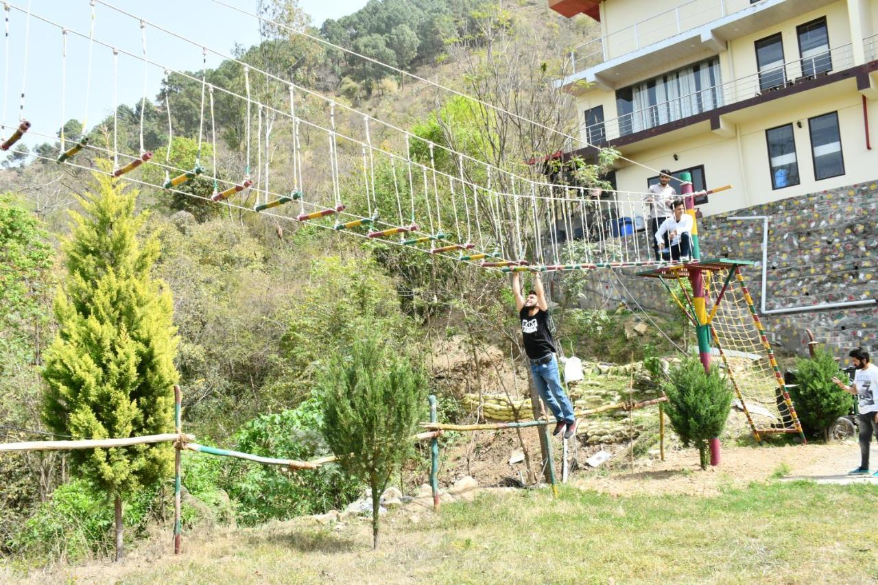 Nakshatra Resort Kunihar Esterno foto