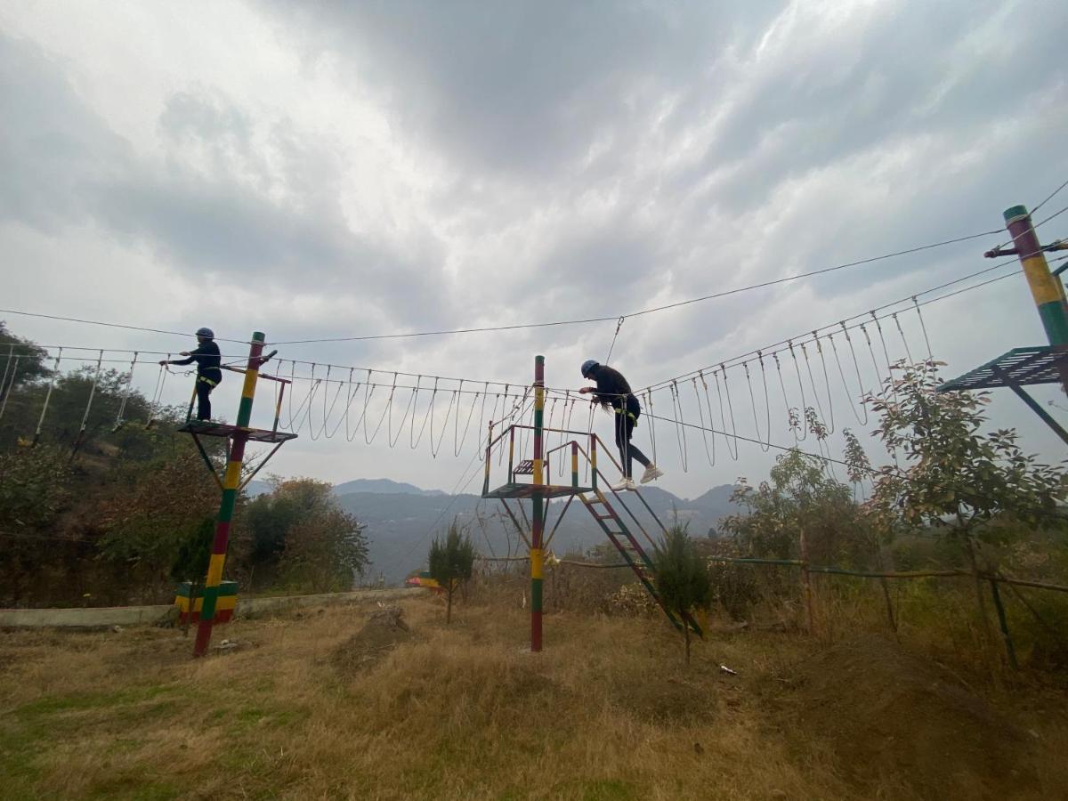 Nakshatra Resort Kunihar Esterno foto