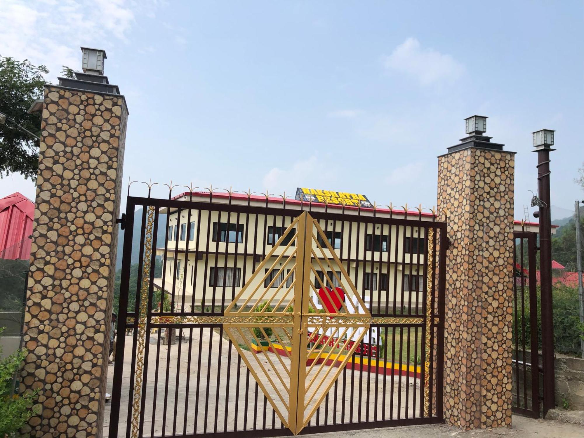 Nakshatra Resort Kunihar Esterno foto