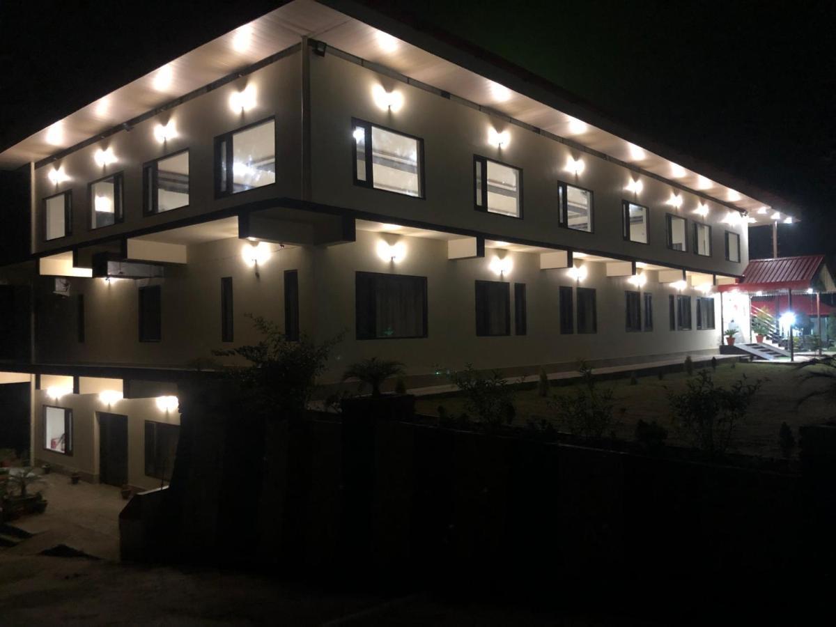 Nakshatra Resort Kunihar Esterno foto